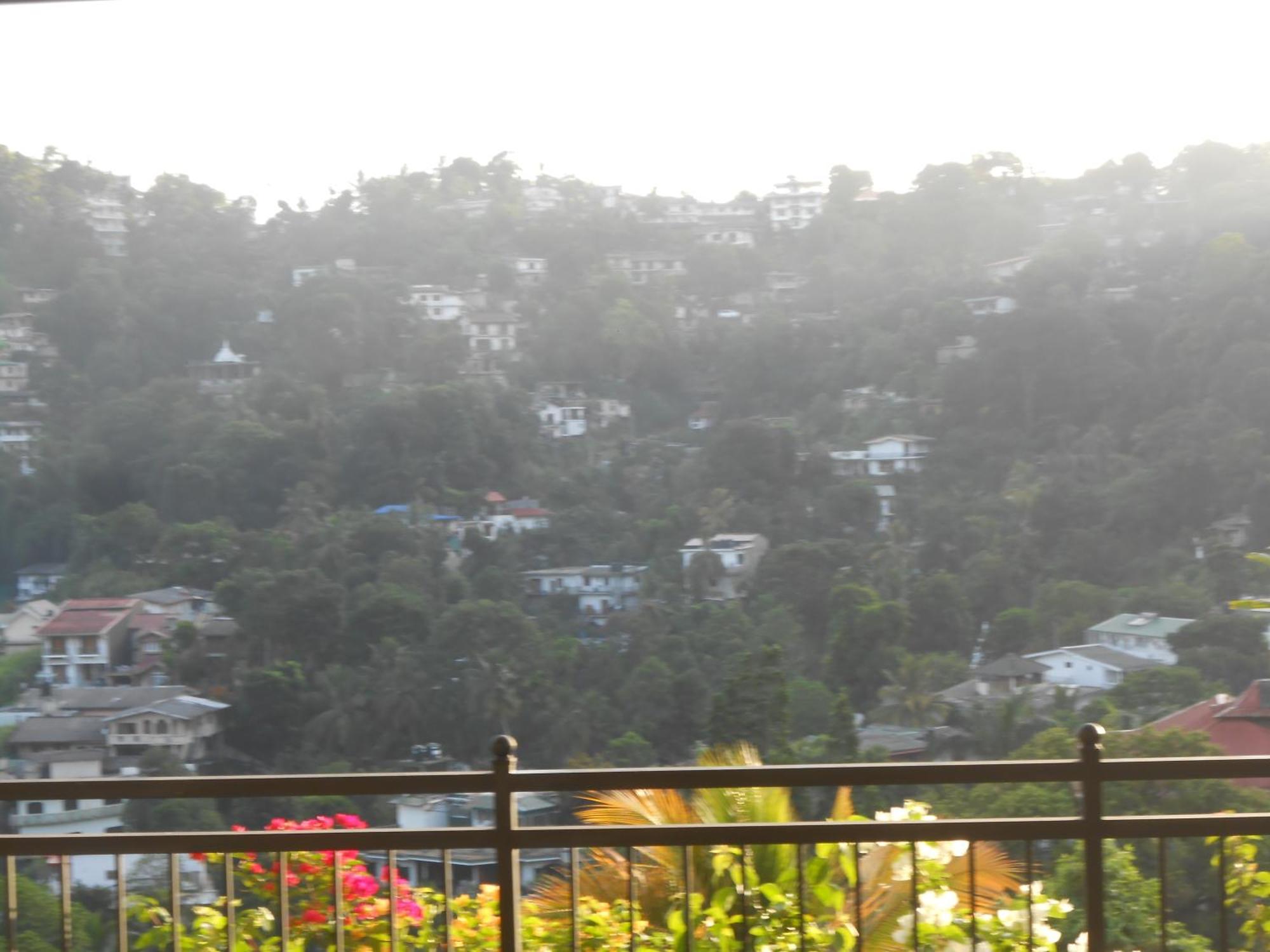Luxury Apartment The Walkers Nest Kandy Buitenkant foto